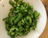 Foto langkah ke 1 dari resep Tumis pare no pahit.