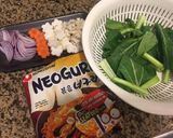 豬肉韓式炒麵的食譜步驟1照片