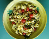 Foto del paso 4 de la receta: Tortellini y pollo con pesto