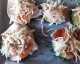 Foto del paso 5 de la receta: Mini pizza de calabacín
