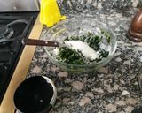 Foto del paso 1 de la receta: Buñuelos de espinaca