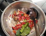 Foto langkah ke 2 dari resep Tumis kerang dara.