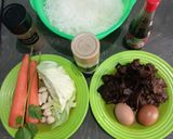 Foto langkah ke 1 dari resep Bihun Goreng Jamur Kuping.