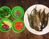 Hình bước làm 1 của món Tôm càng xanh kho tàu