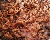 Foto del paso 1 de la receta: Ravioli con ragú rápido