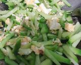 Foto langkah ke 4 dari resep Tumis Labu Siam Orek Telur.