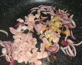 A picture of step 2 of Creamy pasta.