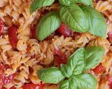 Foto del paso 5 de la receta: Pasta con queso feta y cherries al horno 🇫🇮 Uunifetapasta 🇫🇮