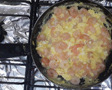 Foto del paso 2 de la receta: Huevo Revuelto con Colitas de Camarón