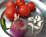 टमाटर का चोखा विद स्टफ्ड बाटी (tamatar ka chokha with stuffed bati recipe in Hindi) रेसिपी चरण 3 फोटो