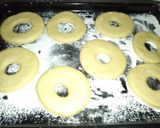 A picture of step 2 of Simple doughnut.