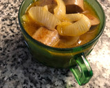 Foto del paso 3 de la receta: Sopa de cebolla con frankfurt con un toque asiático