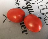 Une image de l'étape 4 de Salade de riz aux tomates, petits pois, haricots de mer et maquereaux.