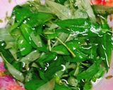 Hình bước làm 1 của món Gỏi bồn bồn tai heo