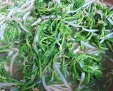 Hình bước làm 2 của món Bò xào giá và rau đắng