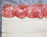 Salami-Blätterteigrosen