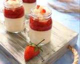 Foto langkah ke 7 dari resep Lychee Vanilla Panna Cotta dgn Strawberry Compote.