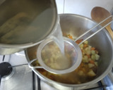 Foto del paso 4 de la receta: Lubina con judías verdes en salsa de pimientos