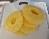 Une image de l'étape 1 de Cake à la farine de millet, skyr et ananas au sirop.