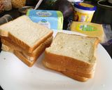 A picture of step 1 of Tuna avocado sandwiches.