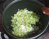 Foto del paso 3 de la receta: Potaje de acelgas con garbanzos y costilla para estudiantes