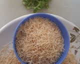 A picture of step 2 of Vermicilli upma.