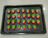 Foto langkah ke 4 dari resep Strowberry Cookies.