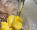 A picture of step 2 of Mango Squash.