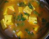 A picture of step 3 of Matar paneer.