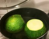 Foto del paso 4 de la receta: Zapallito italiano con relleno de lentejas al pomodoro!