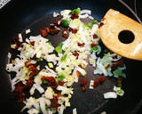 Foto del paso 3 de la receta: Guisado de filetes de pavo 🦃