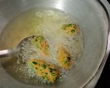 મેથી ભાજી ના તળેલા મૂઠિયાં(Fried Fenugreek Dumplings Recipe In Gujarati) રેસીપી સ્ટેપ4ફોટો