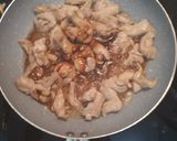 รูปขั้นตอนการทำที่ 2 ของ ไก่ผัดซอส ฮาลาล