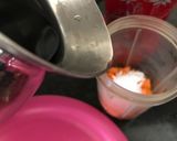 A picture of step 2 of Orange & Carrot Juice.