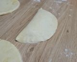 Une image de l'étape 7 de Chaussons au fromage et béchamel.