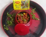 A picture of step 4 of Maggi magic masala sprouted peas with carrots.