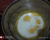 A picture of step 2 of Mango shake.