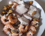 Foto del paso 2 de la receta: Sopa de mariscos