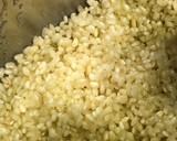 Foto del paso 2 de la receta: Arroz blanco en 7 minutos de olla exprés
