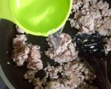 Foto langkah ke 3 dari resep Tumis Daging Ayam Untuk Isian Roti.