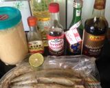 Hình bước làm 2 của món Cá Sanma nướng sốt Teriyaki