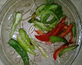 A picture of step 3 of Sizzling Sriracha Prawns.