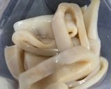 Foto langkah ke 1 dari resep Tumis Cumi Tauge Jamur.