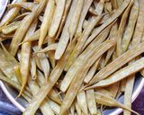 A picture of step 1 of Gavar ki Sabji.