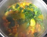 Foto del paso 3 de la receta: Sopa de verduras y pollo