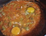 Foto del paso 5 de la receta: Huevos en salsa con nopales