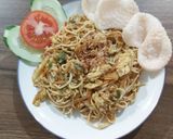 Foto langkah ke 4 dari resep Mie goreng.