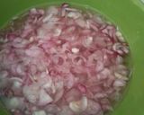 Foto langkah ke 2 dari resep Bawang Merah Goreng (cantik, kriuk, gak berminyak, tanpa tepung).