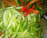 Foto langkah ke 3 dari resep *acar timun wortel*.
