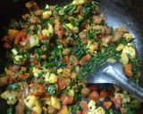 फोडणीचा  भात (  व्हेजिटेबल ब्राऊन राईस) (vegetable brown rice recipe in marathi) रेसिपी स्टेप 2 फोटो 